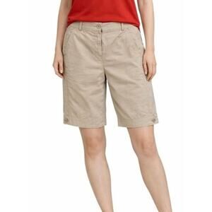 WOOLRICH Womens Shorts Size 6P Tan Gray Bermuda Mid Rise Zip Front Pockets Twill